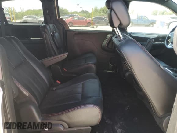 ✅ 2014 Dodge Grand Caravan R/T • VIN: 2C4RDGEG9ER385548 • Лот: 80610565. Опубликован ранее на Copart с пробегом 160 420 миль. Бесплатный доступ к архиву аукционных продаж из США и подробный отчёт об истории автомобиля на DreamBid. Изображение 11.