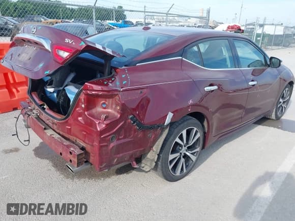 ✅ 2017 Nissan Maxima SL • VIN: 1N4AA6APXHC392548 • Лот: 42573429. Опубликован ранее на IAAI с пробегом 52 493 миль. Бесплатный доступ к архиву аукционных продаж из США и подробный отчёт об истории автомобиля на DreamBid. Изображение 4.