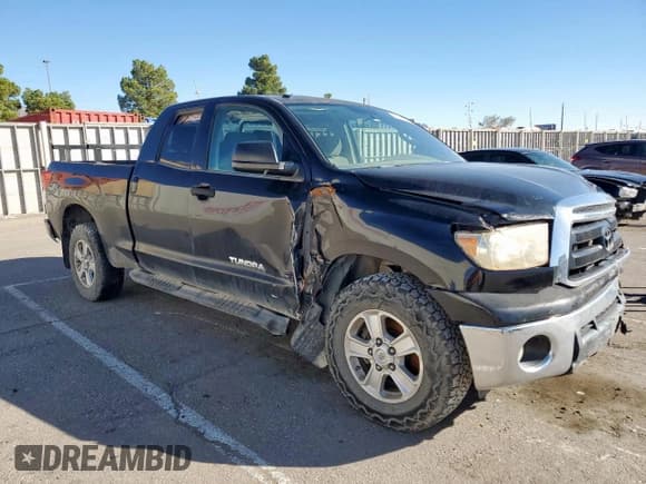 ✅ 2013 Toyota Tundra • VIN: 5TFRM5F15DX062418 • Лот: 90501405. Опубликован ранее на Copart с пробегом 271 545 миль. Бесплатный доступ к архиву аукционных продаж из США и подробный отчёт об истории автомобиля на DreamBid. Изображение 4.