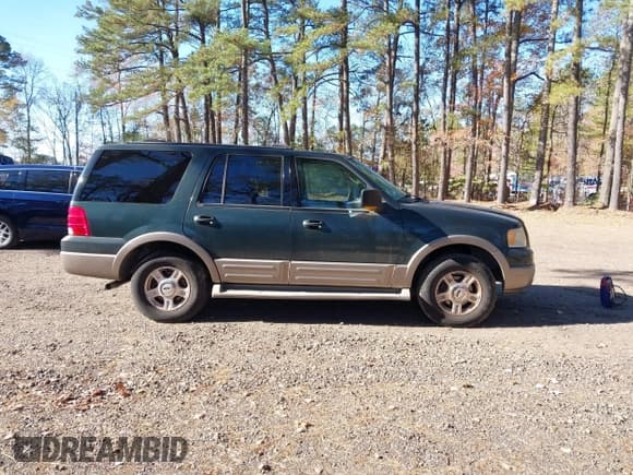✅ 2003 Ford Expedition Eddie Bauer • VIN: 1FMFU17L93LC16707 • Лот: 43680579. Опубликован ранее на IAAI с пробегом 233 268 миль. Бесплатный доступ к архиву аукционных продаж из США и подробный отчёт об истории автомобиля на DreamBid. Изображение 14.