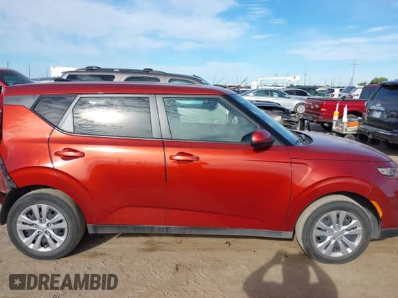 ✅ 2021 Kia Soul S • VIN: KNDJ23AU7M7759551 • Lot: 43254145. Listed on IAAI with 38,915 mi. Free auction sales archive from the USA and detailed vehicle history report at DreamBid. Image 14.