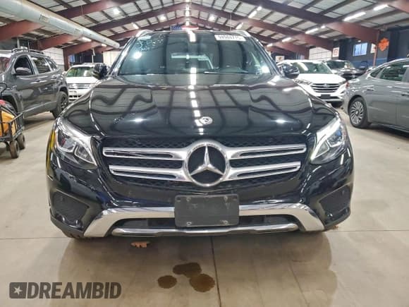 ✅ 2018 Mercedes-Benz GLC 300 • VIN: WDC0G4KB6JV093915 • Лот: 94944715. Опубликован ранее на Copart с пробегом 199 902 миль. Бесплатный доступ к архиву аукционных продаж из США и подробный отчёт об истории автомобиля на DreamBid. Изображение 5.