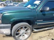 ✅ 2003 Chevrolet Silverado 2500HD LS • VIN: 1GCHC29U03E166456 • Lot: 42236591. Wystawiony na IAAI z przebiegiem Nie podano. Bezpłatny archiwum sprzedaży aukcyjnych z USA i szczegółowy raport historii pojazdu na DreamBid. Zdjęcie 6.