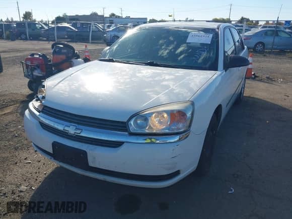 2005 Chevrolet Malibu with VIN 1G1ZS52F05F230666, listed as a IAAI auction lot 43561924 with 184,496 mi miles and . Bid and sale history available at DreamBid. Image 2.