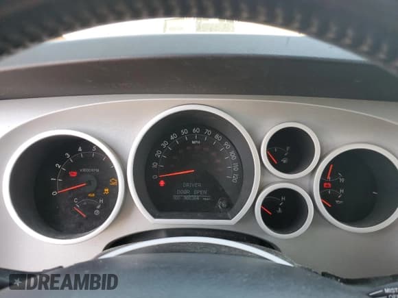 ✅ 2008 Toyota Tundra Limited • VIN: 5TFDV58118X050826 • Lot: 70891115. Listed on Copart with 366,364 mi. Free auction sales archive from the USA and detailed vehicle history report at DreamBid. Image 9.