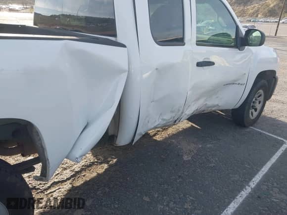 2008 Chevrolet Silverado 1500 Work Truck with VIN 1GCEC19X98Z233708, listed as a IAAI auction lot 41675762 with Not provided miles and . Bid and sale history available at DreamBid. Image 13.