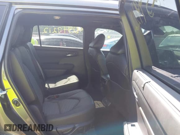 ✅ 2024 Toyota Highlander LE • VIN: 5TDKDRBH2RS568670 • Лот: 42549212. Опубликован ранее на IAAI с пробегом 10 600 миль. Бесплатный доступ к архиву аукционных продаж из США и подробный отчёт об истории автомобиля на DreamBid. Изображение 8.