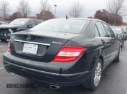 ✅ 2011 Mercedes-Benz C 300 Sport • VIN: WDDGF8BB2BR140887 • Lot: 43650721. Wystawiony na IAAI z przebiegiem 90 122 mil. Bezpłatny archiwum sprzedaży aukcyjnych z USA i szczegółowy raport historii pojazdu na DreamBid. Zdjęcie 4.