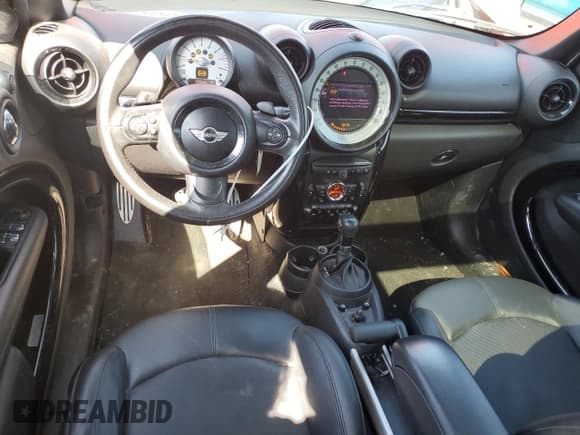 ✅ 2013 MINI Countryman S • VIN: WMWZC3C55DWP20563 • Lot: 55493605. Listed on Copart with 110,672 mi. Free auction sales archive from the USA and detailed vehicle history report at DreamBid. Image 8.