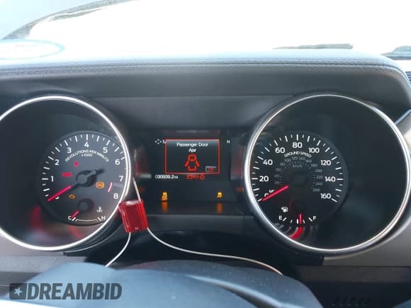 ✅ 2020 Ford Mustang GT Premium • VIN: 1FATP8FF5L5156633 • Lot: 41648944. Listed on IAAI with 30,939 mi. Free auction sales archive from the USA and detailed vehicle history report at DreamBid. Image 7.