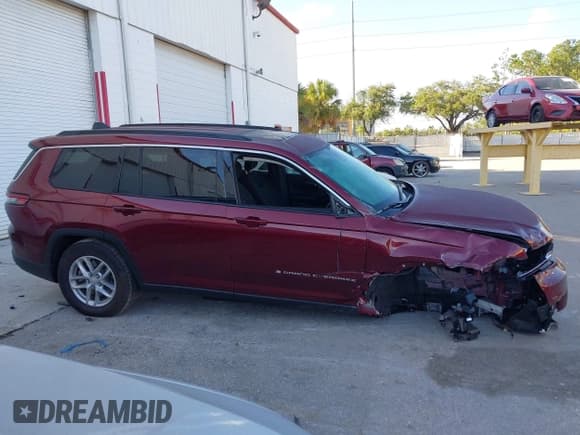 ✅ 2025 Jeep Grand Cherokee Laredo X • VIN: 1C4RJJAG0S8637318 • Лот: 42971879. Опубликован ранее на IAAI с пробегом 4 891 миль. Бесплатный доступ к архиву аукционных продаж из США и подробный отчёт об истории автомобиля на DreamBid. Изображение 14.