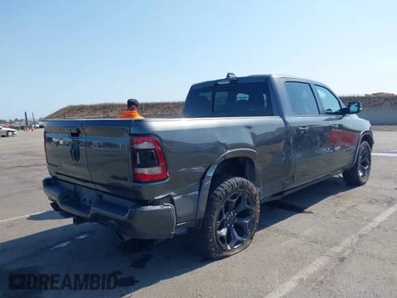 2021 Ram 1500 Limited z VIN 1C6SRFPT2MN830643, wystawiony jako IAAI lot #42416364 z przebiegiem 53 548 mil mil oraz . Historia ofert i sprzedaży dostępna na DreamBid. Obrazek 4.