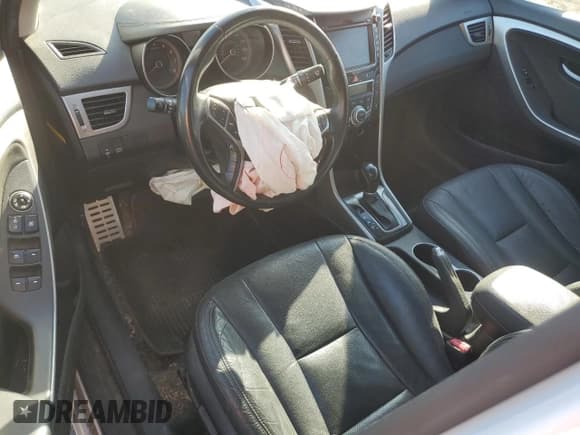 ✅ 2013 Hyundai Elantra • VIN: KMHD35LE2DU147721 • Lot: 90244105. Listed on Copart with 125,203 mi. Free auction sales archive from the USA and detailed vehicle history report at DreamBid. Image 8.