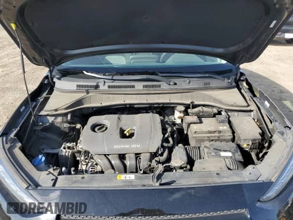 2019 Hyundai Kona SE z VIN KM8K12AA7KU272822, wystawiony jako Copart lot #44000563 z przebiegiem 45 853 mil mil oraz . Historia ofert i sprzedaży dostępna na DreamBid. Obrazek 12.