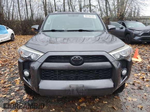 ✅ 2015 Toyota 4Runner SR5 Premium • VIN: JTEZU5JR4F5097961 • Lot: 92736135. Listed on Copart with 88,603 mi. Free auction sales archive from the USA and detailed vehicle history report at DreamBid. Image 5.
