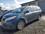 ✅ 2014 Toyota Sienna LE • VIN: 5TDJK3DC6ES081871 • Lot: 91291625. Wystawiony na Copart z przebiegiem 123 094 mil. Bezpłatny archiwum sprzedaży aukcyjnych z USA i szczegółowy raport historii pojazdu na DreamBid. Zdjęcie 1.