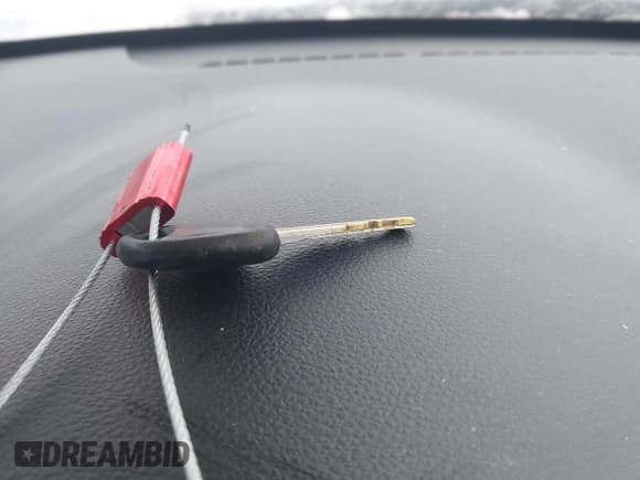 ✅ 2008 Hyundai Accent GLS • VIN: KMHCN46C18U275478 • Лот: 41249913. Опубликован ранее на IAAI с пробегом 195 861 миль. Бесплатный доступ к архиву аукционных продаж из США и подробный отчёт об истории автомобиля на DreamBid. Изображение 11.