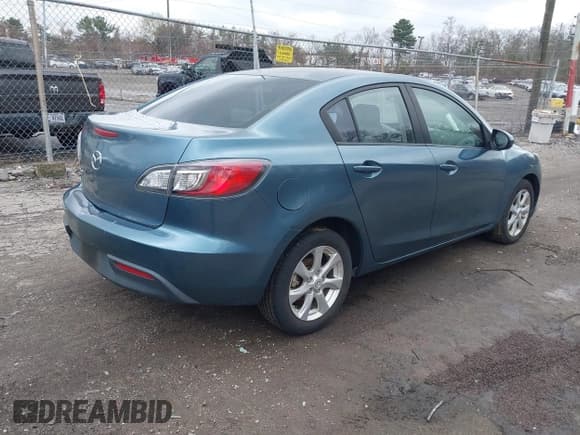 ✅ 2010 Mazda 3 i SV • VIN: JM1BL1SF8A1197714 • Лот: 41981010. Опубликован ранее на IAAI с пробегом 127 234 миль. Бесплатный доступ к архиву аукционных продаж из США и подробный отчёт об истории автомобиля на DreamBid. Изображение 4.