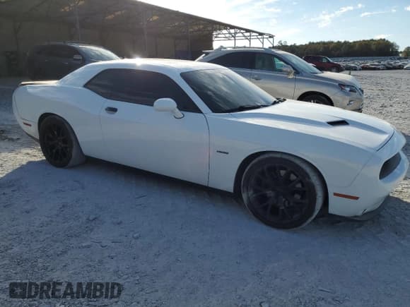✅ 2017 Dodge Challenger R/T • VIN: 2C3CDZBT0HH658040 • Lot: 74583833. Wystawiony na Copart z przebiegiem 107 982 mil. Bezpłatny archiwum sprzedaży aukcyjnych z USA i szczegółowy raport historii pojazdu na DreamBid. Zdjęcie 4.