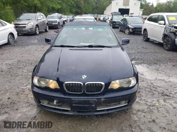 2001 BMW 3 Series 330Ci with VIN WBABS53411JU83635, listed as a IAAI auction lot 42453775 with Not provided miles and . Bid and sale history available at DreamBid. Image 6.