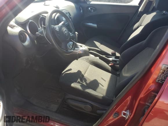 ✅ 2015 Nissan Juke SV • VIN: JN8AF5MV1FT550079 • Лот: 70443015. Опубликован ранее на Copart с пробегом 104 531 миль. Бесплатный доступ к архиву аукционных продаж из США и подробный отчёт об истории автомобиля на DreamBid. Изображение 7.