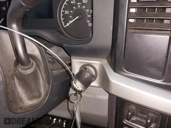 ✅ 2024 Ford F-250 XL • VIN: 1FT7W2BT2REE01002 • Lot: 43105733. Wystawiony na IAAI z przebiegiem 62 496 mil. Bezpłatny archiwum sprzedaży aukcyjnych z USA i szczegółowy raport historii pojazdu na DreamBid. Zdjęcie 11.