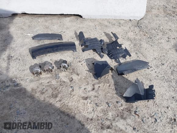 ✅ 2012 Infiniti QX56 7-passenger • VIN: JN8AZ2NF7C9518422 • Лот: 43796604. Опубликован ранее на IAAI с пробегом 151 666 миль. Бесплатный доступ к архиву аукционных продаж из США и подробный отчёт об истории автомобиля на DreamBid. Изображение 12.