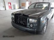 ✅ 2005 Rolls-Royce Phantom • VIN: SCA1S68495UX07744 • Lot: 42914360. Wystawiony na IAAI z przebiegiem 39 607 mil. Bezpłatny archiwum sprzedaży aukcyjnych z USA i szczegółowy raport historii pojazdu na DreamBid. Zdjęcie 6.