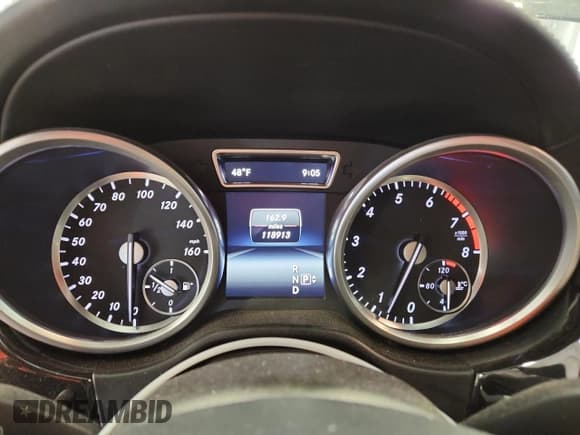 ✅ 2015 Mercedes-Benz GL 550 • VIN: 4JGDF7DE3FA567073 • Lot: 91264875. Listed on Copart with 118,913 mi. Free auction sales archive from the USA and detailed vehicle history report at DreamBid. Image 9.