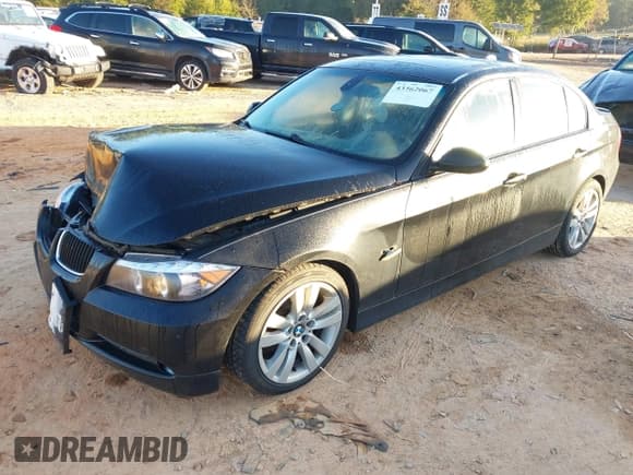 ✅ 2006 BMW 3 Series 325i • VIN: WBAVB13506KX48240 • Lot: 43362067. Wystawiony na IAAI z przebiegiem 185 430 mil. Bezpłatny archiwum sprzedaży aukcyjnych z USA i szczegółowy raport historii pojazdu na DreamBid. Zdjęcie 2.