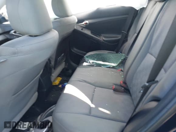 ✅ 2010 Toyota Matrix S • VIN: 2T1LE4EE9AC016716 • Lot: 42035753. Wystawiony na IAAI z przebiegiem 136 578 mil. Bezpłatny archiwum sprzedaży aukcyjnych z USA i szczegółowy raport historii pojazdu na DreamBid. Zdjęcie 8.