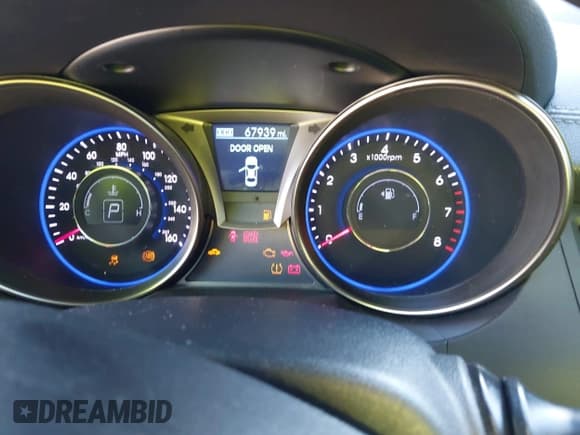 ✅ 2014 Hyundai Genesis Coupe 2.0T • VIN: KMHHT6KD2EU117037 • Lot: 42936050. Wystawiony na IAAI z przebiegiem 67 939 mil. Bezpłatny archiwum sprzedaży aukcyjnych z USA i szczegółowy raport historii pojazdu na DreamBid. Zdjęcie 7.