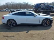 ✅ 2024 Audi RS e-tron GT • VIN: WAUBHBFW2R7900800 • Lot: 41665644. Wystawiony na IAAI z przebiegiem 9 474 mil. Bezpłatny archiwum sprzedaży aukcyjnych z USA i szczegółowy raport historii pojazdu na DreamBid. Zdjęcie 13.