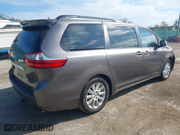 ✅ 2016 Toyota Sienna XLE • VIN: 5TDYK3DCXGS715250 • Лот: 43197066. Опубликован ранее на IAAI с пробегом 161 887 миль. Бесплатный доступ к архиву аукционных продаж из США и подробный отчёт об истории автомобиля на DreamBid. Изображение 4.