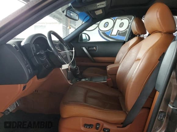 ✅ 2006 Infiniti FX • VIN: JNRAS08W16X211151 • Лот: 92722735. Опубликован ранее на Copart с пробегом 136 898 миль. Бесплатный доступ к архиву аукционных продаж из США и подробный отчёт об истории автомобиля на DreamBid. Изображение 7.