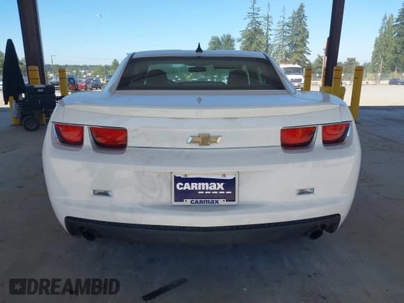 ✅ 2013 Chevrolet Camaro LS • VIN: 2G1FA1E37D9152801 • Lot: 43062453. Wystawiony na IAAI z przebiegiem 73 679 mil. Bezpłatny archiwum sprzedaży aukcyjnych z USA i szczegółowy raport historii pojazdu na DreamBid. Zdjęcie 16.