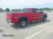 2005 Chevrolet Silverado 2500HD LS с VIN 1GCHK29U35E147891, выставлен на аукционе IAAI как лот 43159005 с пробегом 243 335 миль миль и . История ставок и продаж доступна на DreamBid. Изображение 4.