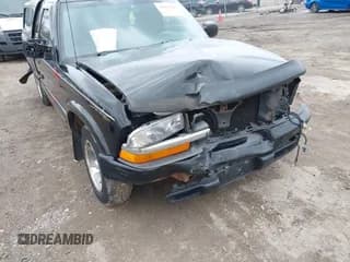 ✅ 2001 Chevrolet S-10 LS • VIN: 1GCCS19W818112858 • Лот: 41955250. Опубликован ранее на IAAI с пробегом 185 516 миль. Бесплатный доступ к архиву аукционных продаж из США и подробный отчёт об истории автомобиля на DreamBid. Изображение 6.