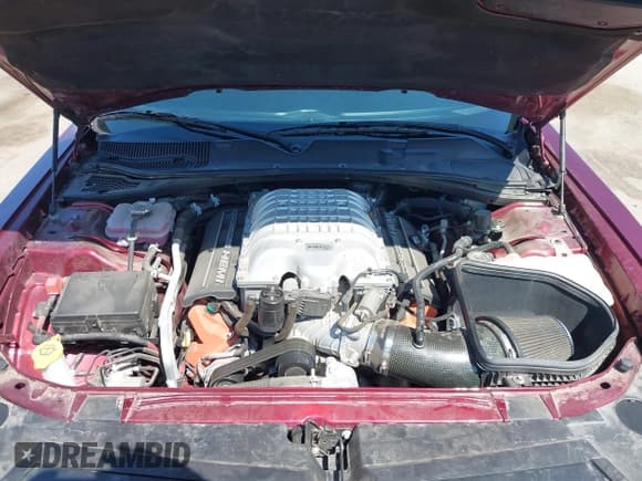 ✅ 2020 Dodge Challenger SRT Hellcat Widebody • VIN: 2C3CDZC98LH117507 • Lot: 42474496. Wystawiony na IAAI z przebiegiem 27 566 mil. Bezpłatny archiwum sprzedaży aukcyjnych z USA i szczegółowy raport historii pojazdu na DreamBid. Zdjęcie 10.