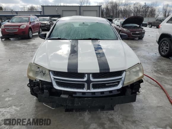 ✅ 2011 Dodge Avenger Express • VIN: 1B3BD4FBXBN528732 • Лот: 44572245. Опубликован ранее на Copart с пробегом 144 921 миль. Бесплатный доступ к архиву аукционных продаж из США и подробный отчёт об истории автомобиля на DreamBid. Изображение 5.