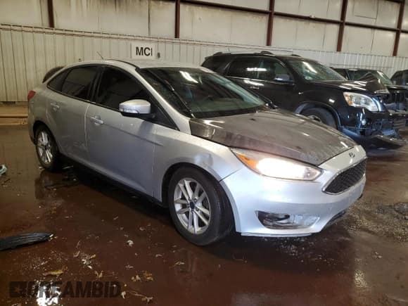 ✅ 2016 Ford Focus SE • VIN: 1FADP3F21GL317517 • Лот: 85697855. Опубликован ранее на Copart с пробегом 119 986 миль. Бесплатный доступ к архиву аукционных продаж из США и подробный отчёт об истории автомобиля на DreamBid. Изображение 4.
