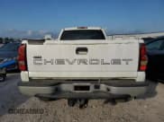 ✅ 2006 Chevrolet Silverado 2500HD Work Truck • VIN: 1GCHC23D66F148356 • Лот: 51943625. Опубликован ранее на Copart с пробегом Не указан. Бесплатный доступ к архиву аукционных продаж из США и подробный отчёт об истории автомобиля на DreamBid. Изображение 6.