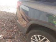 ✅ 2019 GMC Acadia SLE • VIN: 1GKKNLLS4KZ189912 • Lot: 40819219. Wystawiony na IAAI z przebiegiem 158 129 mil. Bezpłatny archiwum sprzedaży aukcyjnych z USA i szczegółowy raport historii pojazdu na DreamBid. Zdjęcie 6.