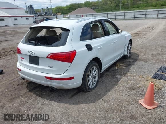 ✅ 2012 Audi Q5 Premium Plus • VIN: WA1LFAFP9CA047137 • Lot: 42182350. Listed on IAAI with 153,157 mi. Free auction sales archive from the USA and detailed vehicle history report at DreamBid. Image 4.