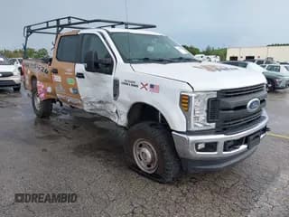 ✅ 2019 Ford F-250 XL • VIN: 1FT7W2BT9KEE85566 • Lot: 43089093. Listed on IAAI with 86,820 mi. Free auction sales archive from the USA and detailed vehicle history report at DreamBid. Image 1.