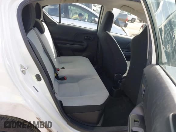 ✅ 2015 Toyota Prius One • VIN: JTDKDTB31F1584417 • Lot: 43668028. Listed on IAAI with 187,131 mi. Free auction sales archive from the USA and detailed vehicle history report at DreamBid. Image 8.