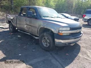 2001 Chevrolet Silverado 2500HD с VIN 1GCHK231X1F127804, выставлен на аукционе IAAI как лот 41899738 с пробегом 269 644 миль миль и . История ставок и продаж доступна на DreamBid. Изображение 1.