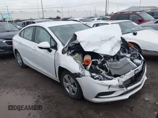 ✅ 2017 Chevrolet Cruze LS • VIN: 1G1BC5SM6H7112794 • Lot: 43700043. Listed on IAAI with 14,850 mi. Free auction sales archive from the USA and detailed vehicle history report at DreamBid. Image 1.