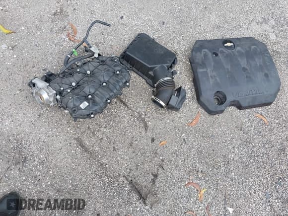 ✅ 2018 Chevrolet Impala LT • VIN: 2G1105S33J9102790 • Lot: 43549619. Wystawiony na IAAI z przebiegiem 24 924 mil. Bezpłatny archiwum sprzedaży aukcyjnych z USA i szczegółowy raport historii pojazdu na DreamBid. Zdjęcie 12.