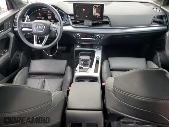 ✅ 2024 Audi Q5 S line Premium Plus • VIN: WA1EAAFY6R2053223 • Lot: 82700175. Listed on Copart with 16,643 mi. Free auction sales archive from the USA and detailed vehicle history report at DreamBid. Image 8.